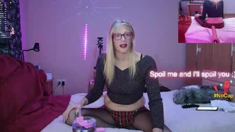 Snapshot of nicktu52 chatting on February 1, 2026, 12:31 am nicktuuk online show from February 1, 2026, 12:31 am