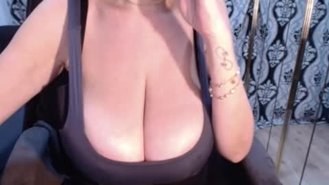 Nicky online show from November 13, 2025, 8:02 am