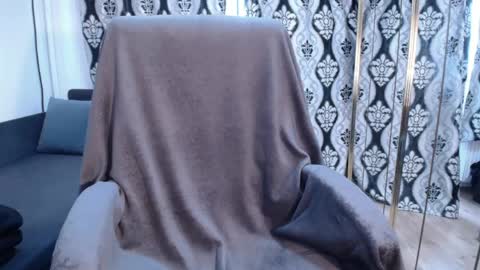 Snapshot of nicky_38hhugetits chatting on May 8, 2026, 5:46 am Nicky online show from May 8, 2026, 5:46 am