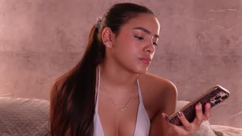 nicky and blake online show from December 3, 2025, 3:32 pm