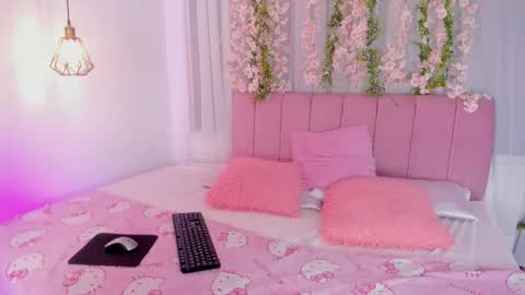 nicky_bonny18 online show from February 5, 2026, 12:10 pm