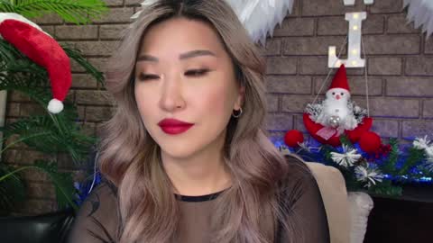 Snapshot of nicky_owl chatting on December 22, 2024, 4:48 pm Today is my 41st birthday And in 2 hours Im waiting for you on the stream Stock up on tokens and a good mood Nicky online show from December 22, 2024, 4:48 pm