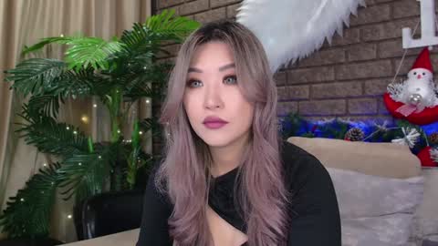 Snapshot of nicky_owl chatting on January 14, 2025, 6:56 am Today is my 41st birthday And in 2 hours Im waiting for you on the stream Stock up on tokens and a good mood Nicky online show from January 14, 2025, 6:56 am