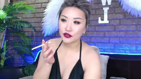 Snapshot of nicky_owl chatting on February 10, 2025, 3:53 pm Today is my 41st birthday And in 2 hours Im waiting for you on the stream Stock up on tokens and a good mood Nicky online show from February 10, 2025, 3:53 pm