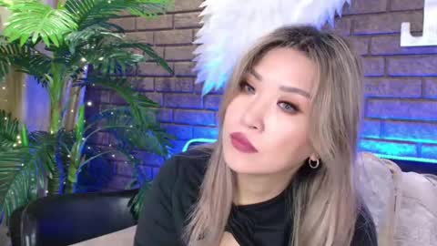 Snapshot of nicky_owl chatting on March 9, 2025, 12:53 pm Today is my 41st birthday And in 2 hours Im waiting for you on the stream Stock up on tokens and a good mood Nicky online show from March 9, 2025, 12:53 pm