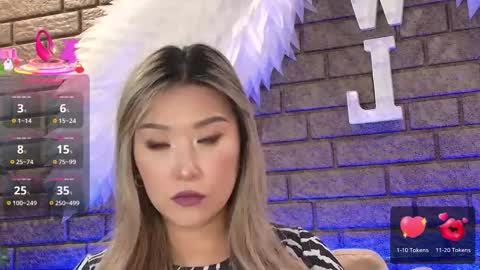 Snapshot of nicky_owl chatting on September 28, 2025, 3:17 pm Today is my 41st birthday And in 2 hours Im waiting for you on the stream Stock up on tokens and a good mood Nicky online show from September 28, 2025, 3:17 pm