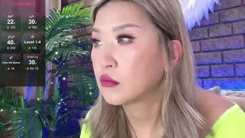 Snapshot of nicky_owl chatting on October 22, 2025, 7:52 am Today is my 41st birthday And in 2 hours Im waiting for you on the stream Stock up on tokens and a good mood Nicky online show from October 22, 2025, 7:52 am