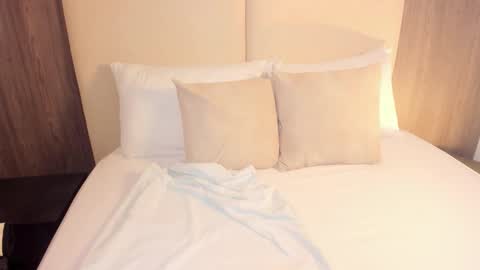 Nicky  online show from February 27, 2026, 2:44 am