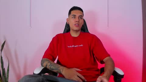 Nicky  online show from September 17, 2025, 1:46 pm