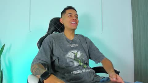 Nicky  online show from October 15, 2025, 11:54 am