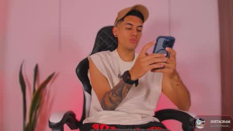 Nicky  online show from October 25, 2025, 12:34 pm