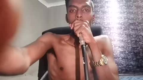 Snapshot of nickyle63 chatting on February 24, 2025, 6:15 pm james online show from February 24, 2025, 6:15 pm