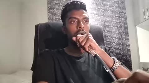 Snapshot of nickyle63 chatting on February 27, 2025, 7:04 pm james online show from February 27, 2025, 7:04 pm