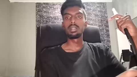 Snapshot of nickyle63 chatting on March 1, 2025, 5:49 pm james online show from March 1, 2025, 5:49 pm