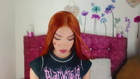 Snapshot of nickynoa chatting on February 25, 2025, 9:35 pm Nicky online show from February 25, 2025, 9:35 pm