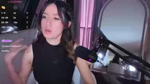 Nicky online show from September 23, 2025, 3:48 pm