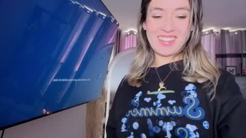 Snapshot of nickywindsor chatting on April 1, 2026, 3:09 pm Nicky online show from April 1, 2026, 3:09 pm