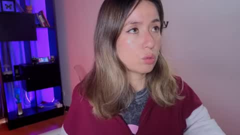 Snapshot of nickywindsor chatting on April 29, 2026, 8:48 pm Nicky online show from April 29, 2026, 8:48 pm