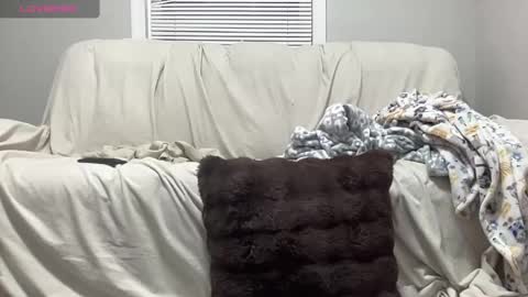 nicnaxx online show from February 23, 2026, 4:32 am