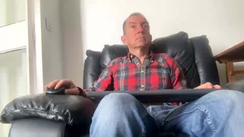 Snapshot of nico181969 chatting on February 24, 2025, 11:32 am Nico online show from February 24, 2025, 11:32 am