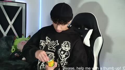 Snapshot of nico_cruz chatting on December 3, 2024, 9:56 pm nico online show from December 3, 2024, 9:56 pm