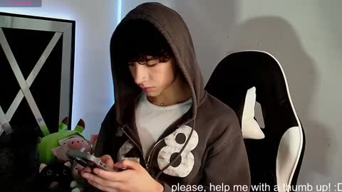 Snapshot of nico_cruz chatting on December 5, 2024, 5:26 am nico online show from December 5, 2024, 5:26 am