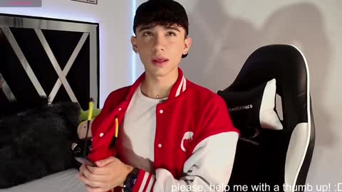 Snapshot of nico_cruz chatting on December 5, 2024, 10:34 pm nico online show from December 5, 2024, 10:34 pm