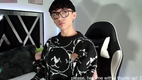 Snapshot of nico_cruz chatting on December 6, 2024, 6:15 am nico online show from December 6, 2024, 6:15 am