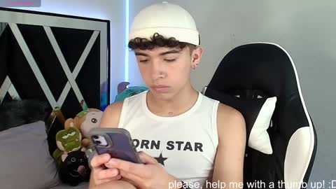 Snapshot of nico_cruz chatting on December 22, 2024, 3:22 am nico online show from December 22, 2024, 3:22 am