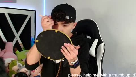 Snapshot of nico_cruz chatting on December 31, 2024, 2:51 am nico online show from December 31, 2024, 2:51 am