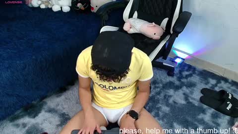 Snapshot of nico_cruz chatting on January 15, 2025, 8:09 am nico online show from January 15, 2025, 8:09 am