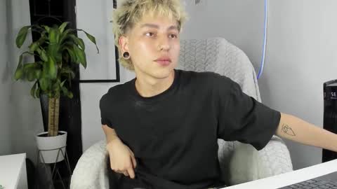 Snapshot of nico_nico_xd chatting on September 23, 2025, 3:53 am Nico  online show from September 23, 2025, 3:53 am