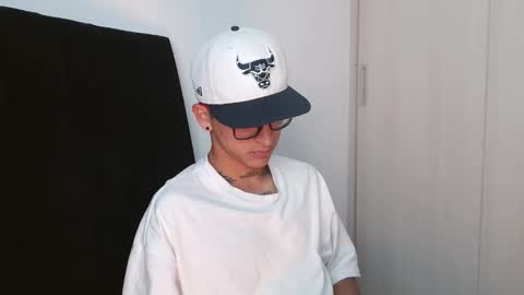 nico_viper_1 online show from January 18, 2026, 6:01 pm