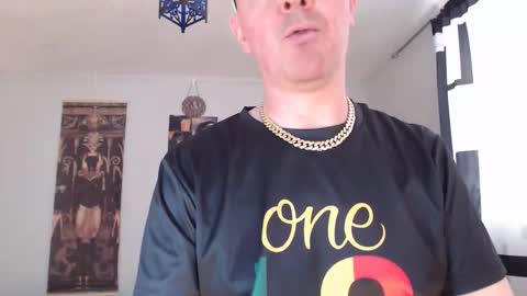 nicoainsworth online show from March 28, 2026, 12:49 pm