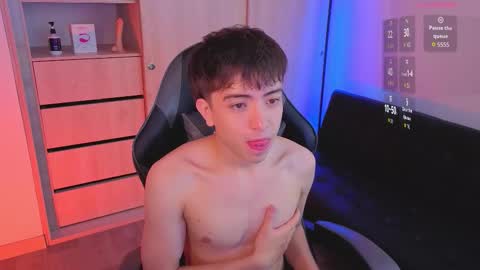 Nicolas online show from October 27, 2025, 8:13 pm