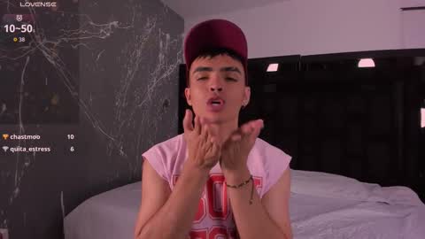 Snapshot of nicokingg_ chatting on November 22, 2025, 5:39 am Nico King online show from November 22, 2025, 5:39 am