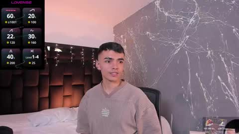 Snapshot of nicokingg_ chatting on December 17, 2025, 3:34 am Nico King online show from December 17, 2025, 3:34 am