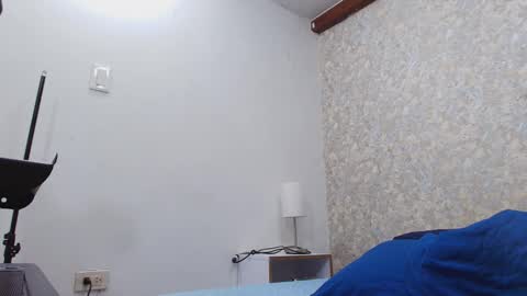 Snapshot of nicol_ferrer chatting on September 19, 2025, 7:25 pm Nicol online show from September 19, 2025, 7:25 pm