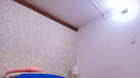 Snapshot of nicol_ferrer chatting on November 1, 2025, 7:16 pm Nicol online show from November 1, 2025, 7:16 pm