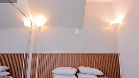 Nicol online show from January 10, 2026, 3:52 am