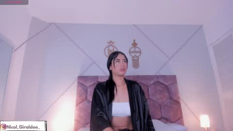 Snapshot of nicol_giraldo chatting on April 9, 2026, 4:01 am Nicol online show from April 9, 2026, 4:01 am