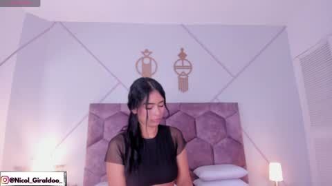 Snapshot of nicol_giraldo chatting on April 15, 2026, 3:46 am Nicol online show from April 15, 2026, 3:46 am