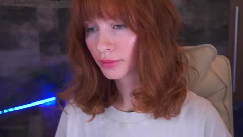 Nicol Moonn online show from December 2, 2025, 6:41 am