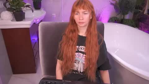 Nicol Moonn online show from April 24, 2026, 8:17 am