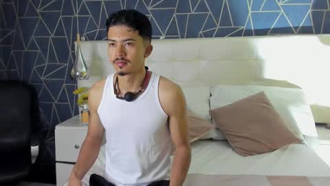 Nicolai online show from December 5, 2025, 12:03 pm