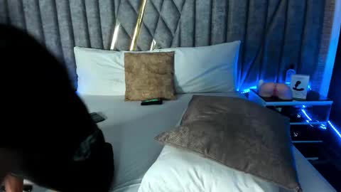 Nicolai online show from February 15, 2026, 11:52 am