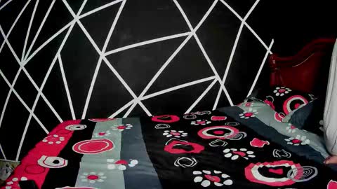 Snapshot of nicolas_and_alexa chatting on December 14, 2025, 8:09 am nicolas_and_alexa online show from December 14, 2025, 8:09 am