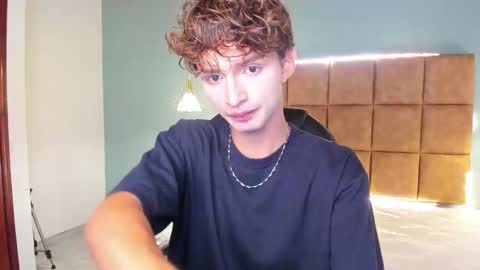 nicolasferrer18 online show from November 12, 2025, 7:35 pm