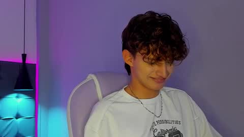 nicolasferrer18 online show from December 13, 2025, 7:53 pm