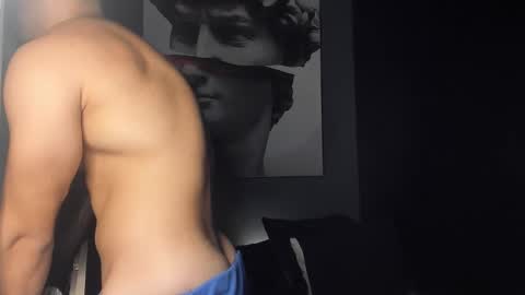 Snapshot of nicolasmuscle chatting on October 14, 2025, 7:03 pm Andres online show from October 14, 2025, 7:03 pm